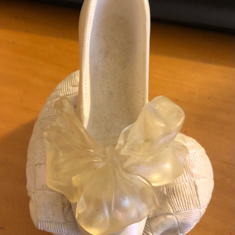 Music box from the Just the right shoe collection by Raine.